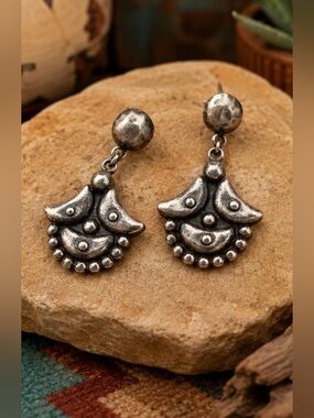 Antique 1920's Mexico Sterling Silver Screw Back Dangle Earrings
